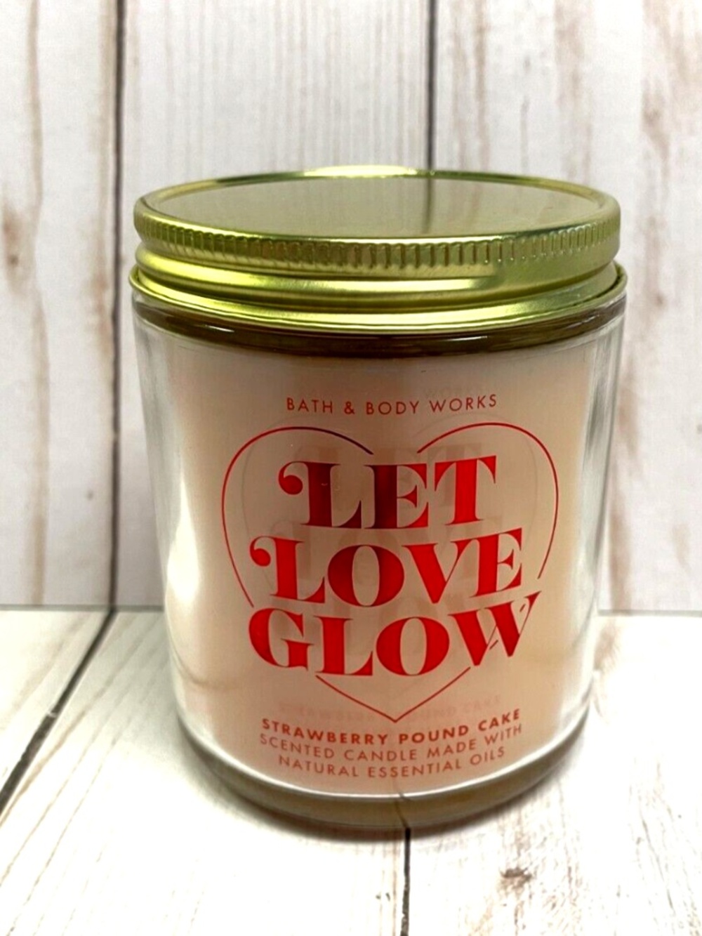 Bath & Body Works Single Wick Candle Hearts Strawberry Pound Cake Scented NEW